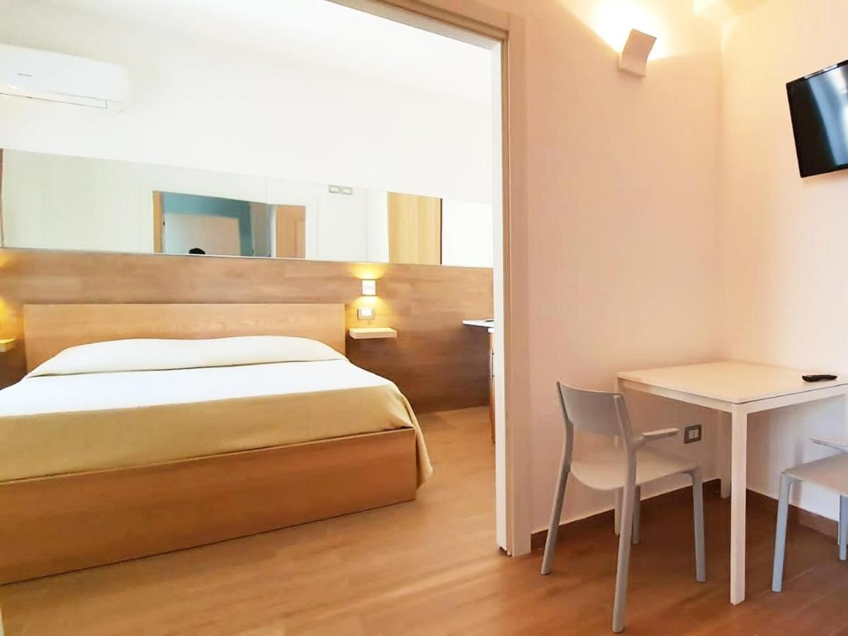 Casa Sofia- Fondi Vertice Rooms Eksteriør billede